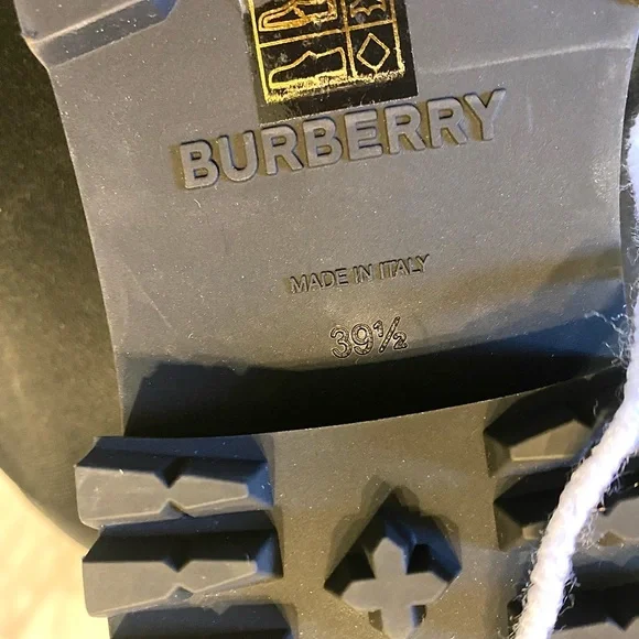 Burberry Chelsea Boots (Authentic) - Picture 8 of 10